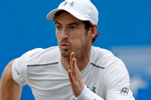 Andy Murray on the run at the 2016 Aegon Championships
